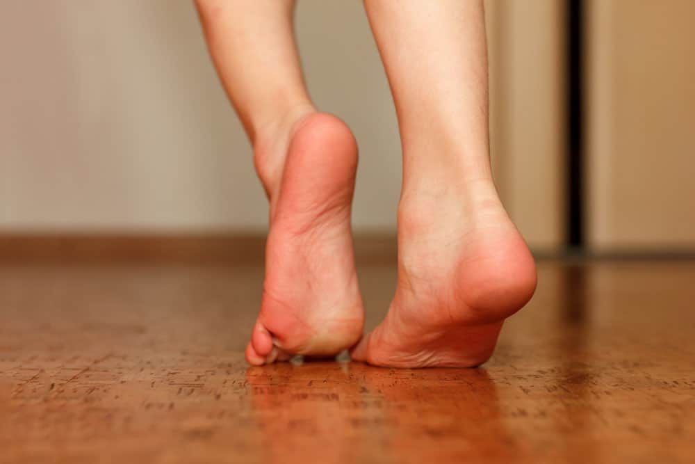 Cork Tiles For Flooring | bare feet on cork flooring