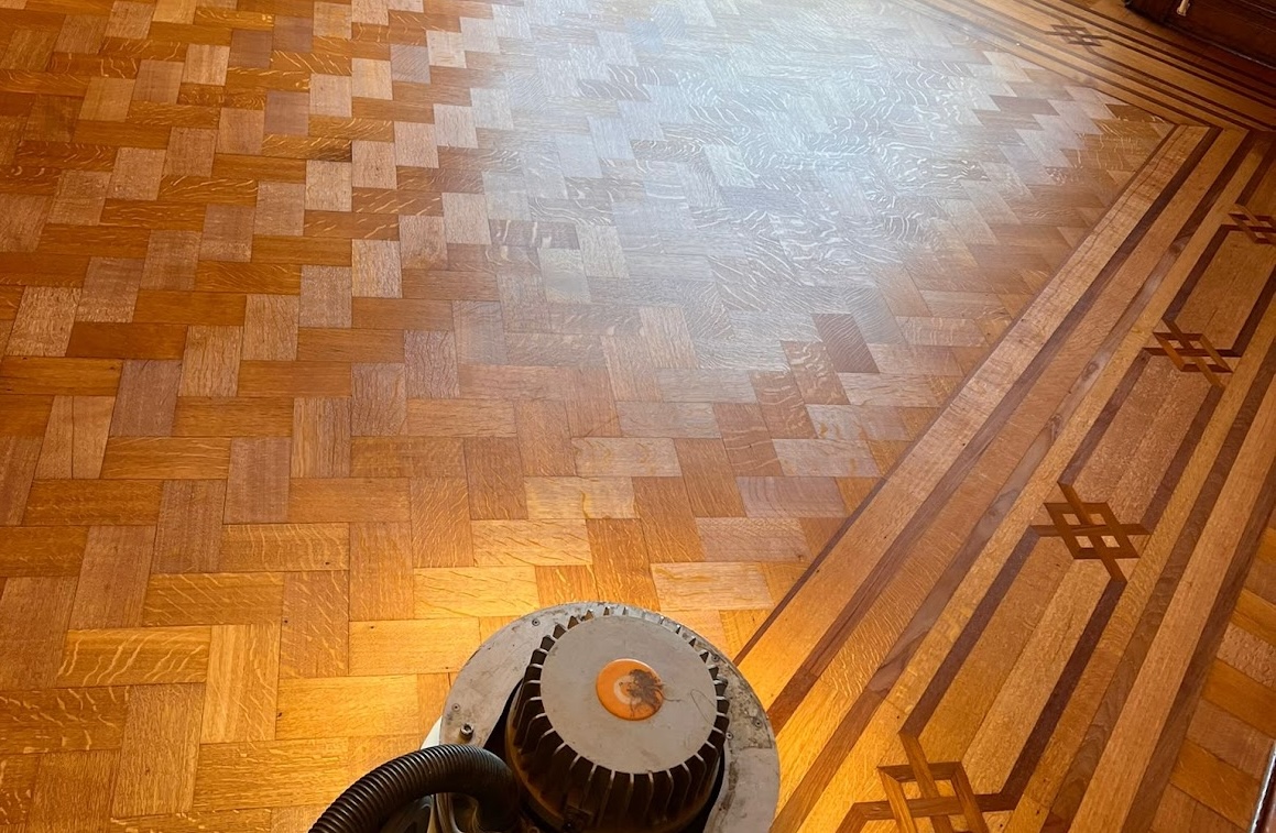 can you sand parquet flooring